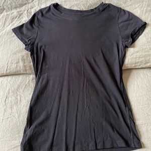 Athleta women’s black basic tee size s